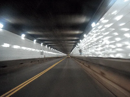 Detroit Windsor Tunnel, image taken by: Midnightrambler75