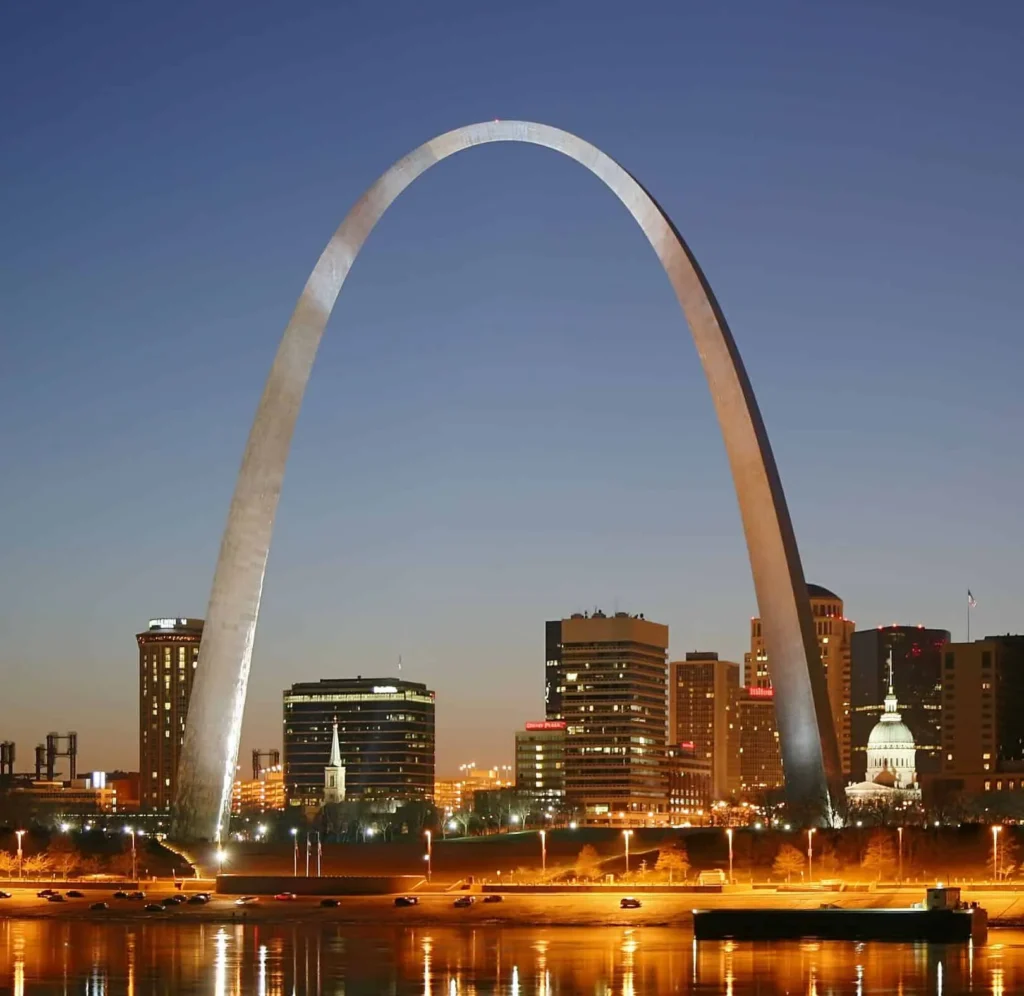 St. Louis Gateway Arch, image taken by: Daniel Schwen